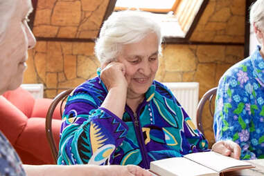 Как чувствуют себя пожилые люди в доме престарелых? | на сайте «Лотос»